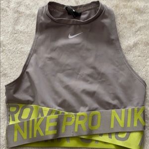 Nike sports bra/crop top bra